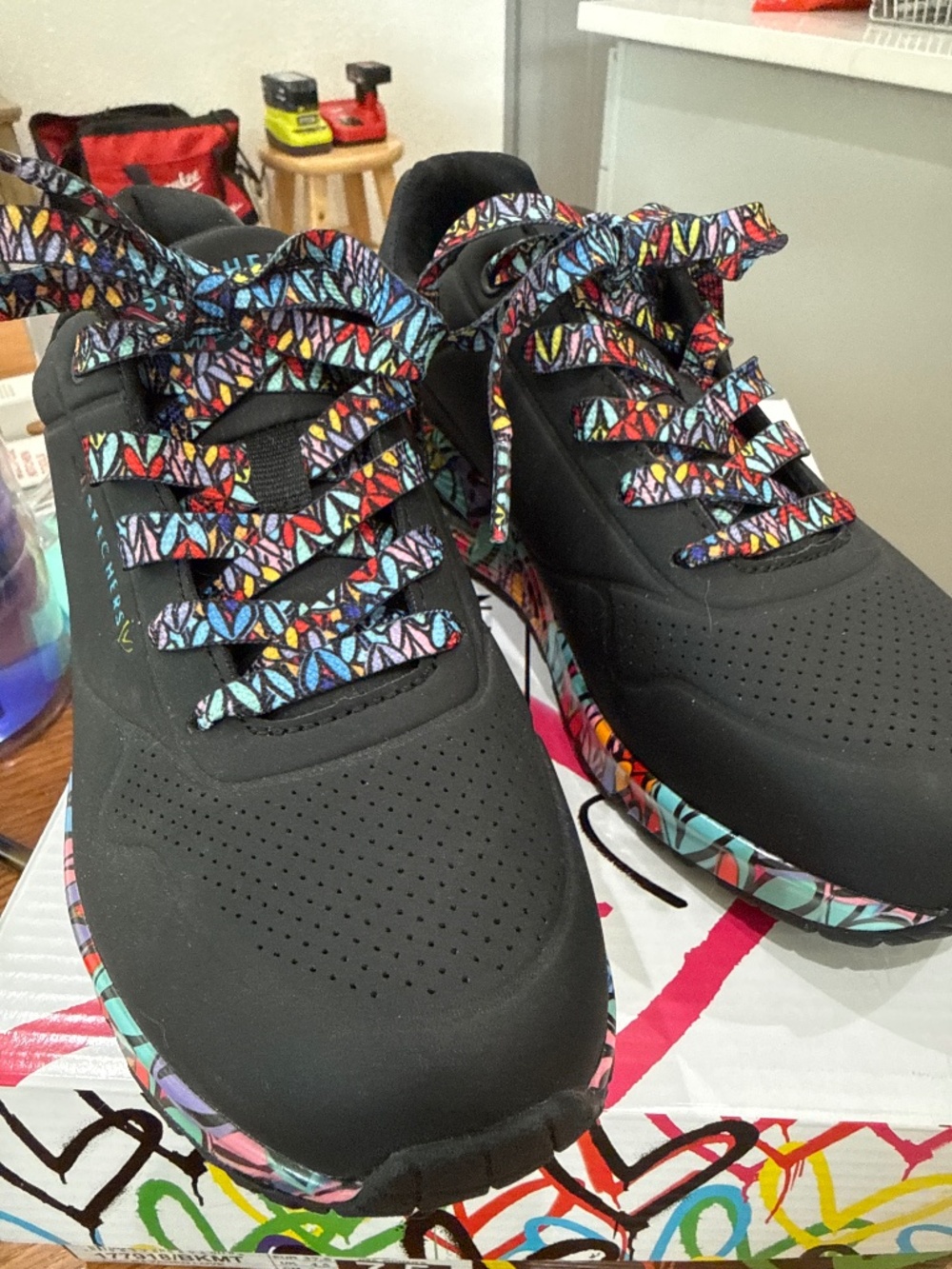 Limited Edition -Skechers Uno-Ravaged Love shoes (never worn)